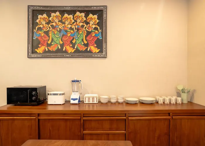 Miles Coliving Bali, Close To Seminyak And Canggu Гостевой дом