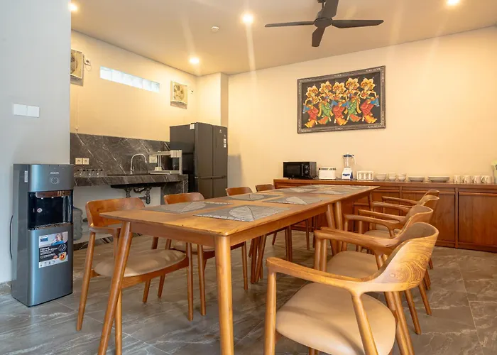 Miles Coliving Bali, Close To Seminyak And Canggu 3* Керобокан