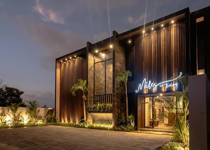 Гостевой дом Miles Coliving Bali, Close To Seminyak And Canggu Керобокан
