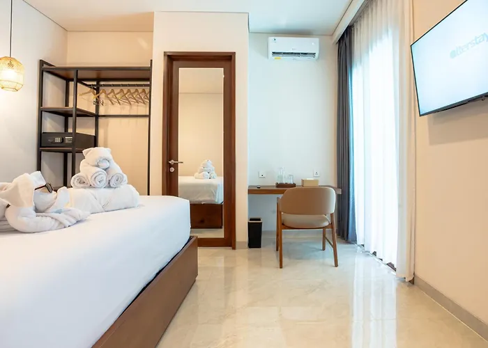 Miles Coliving Bali, Close To Seminyak And Canggu Гостевой дом Керобокан