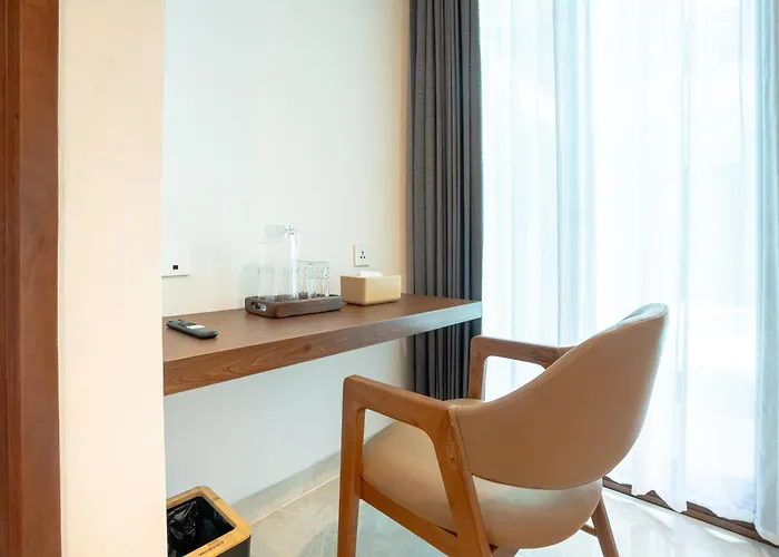 Miles Coliving Bali, Close To Seminyak And Canggu Гостевой дом